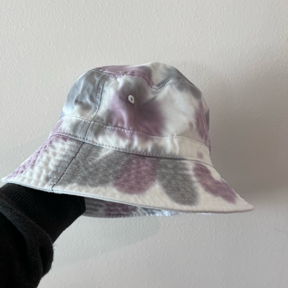 Urban Oufitters Pastel Bucket Hat
